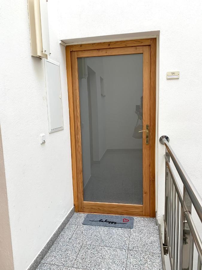 Air-Conditioned, Quiet Apartment - Center Of Sankt Poelten - Smart Tv Extérieur photo