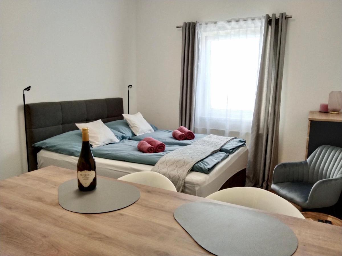 Air-Conditioned, Quiet Apartment - Center Of Sankt Poelten - Smart Tv Extérieur photo